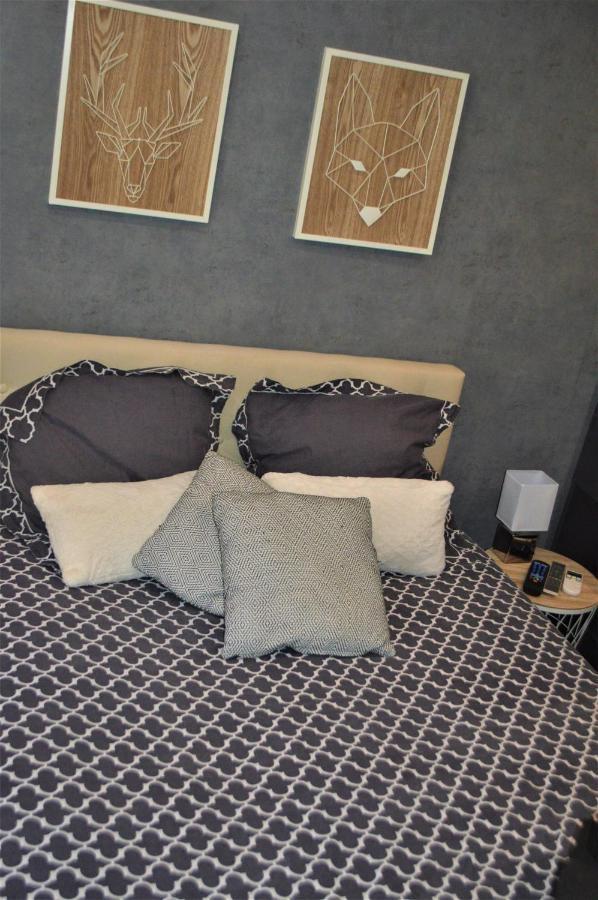 Studio Industriel De Steenia Vieux Port Apartment Marseille Luaran gambar